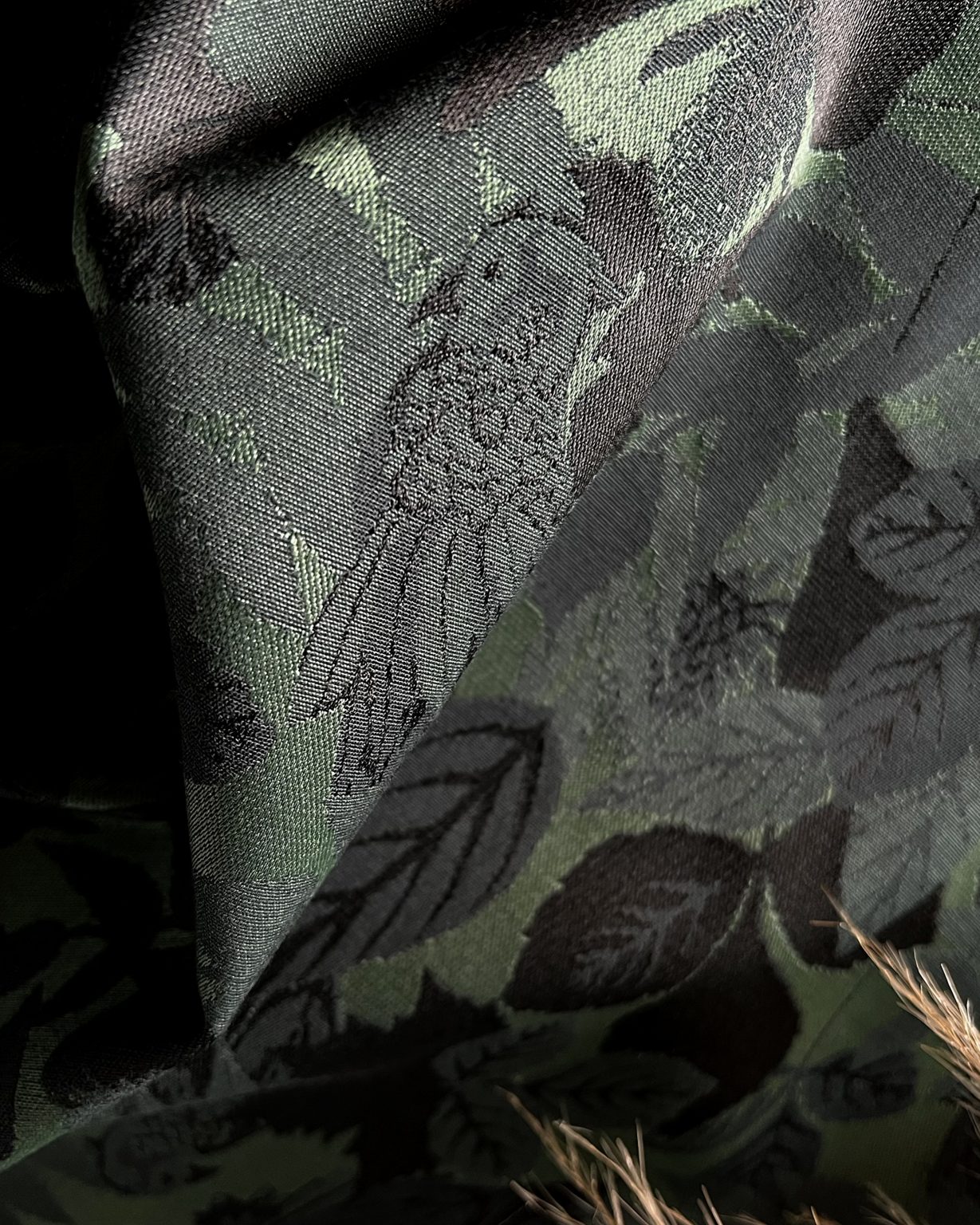 Coussin décoratif jacquard chenille Vert kaki 30 x 50 cm - Gamm vert