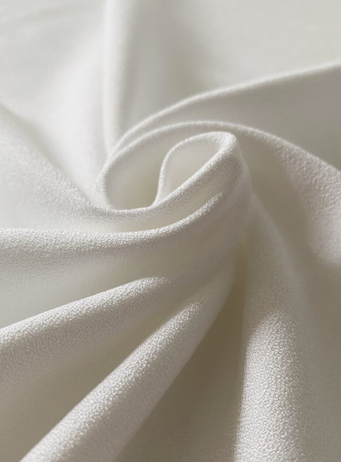 Tissu crêpe viscose satiné
