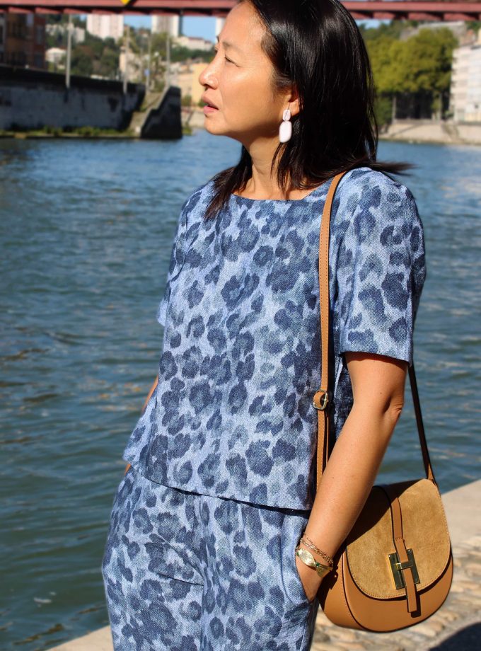 Tissu viscose flammé effet denim Léopard - Imprimé en France