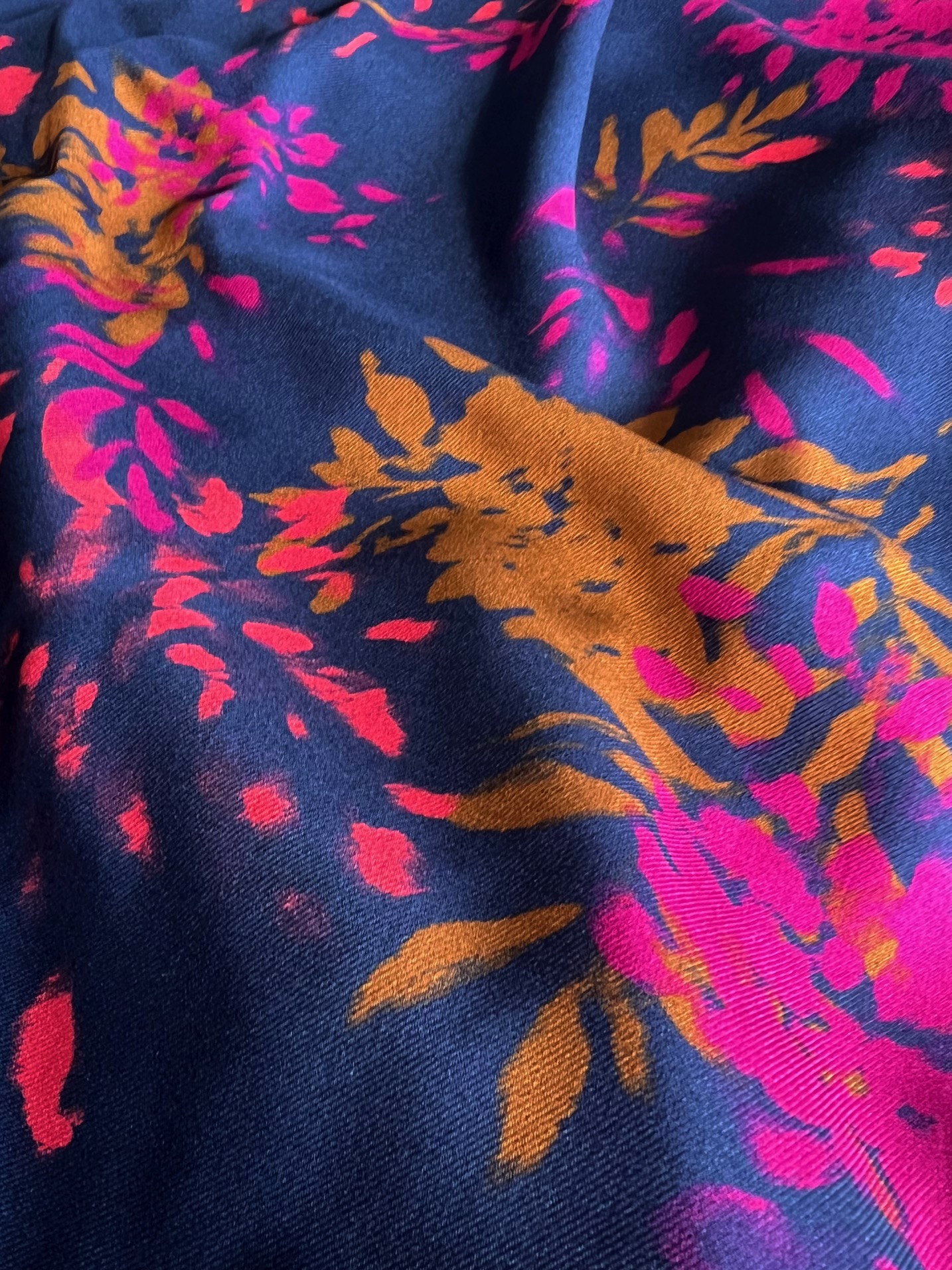 Tissu twill viscose Elena - Imprimé en France – Image 7