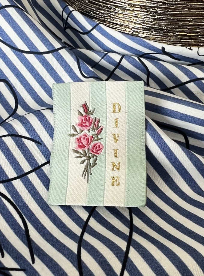 Etiquette à coudre Divine rose - Tissée en France