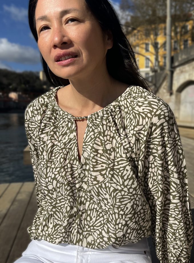 Patron couture blouse robe Ella by Clématisse pattern + tissu crêpe viscose Butterfly