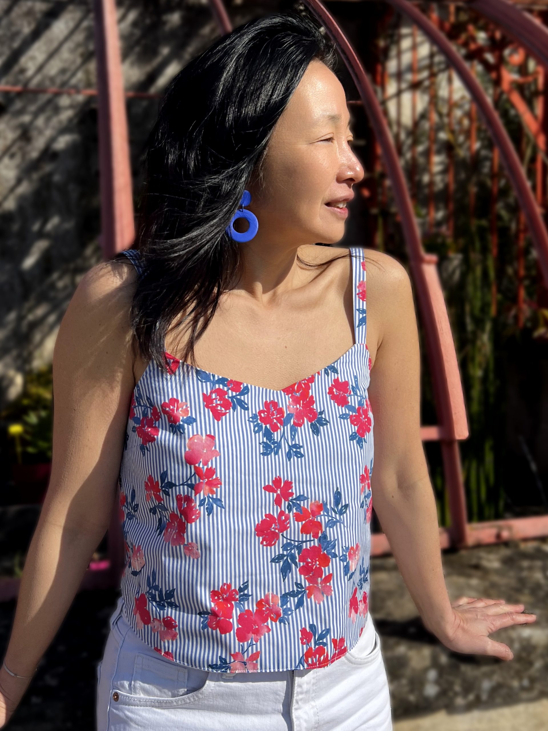 MY DRESS MADE TISSU COTON RAYURES BLEUES FLEURS PATRON COUTURE TOP NAE CLEMATISSE PATTERN MADE IN FRANCE