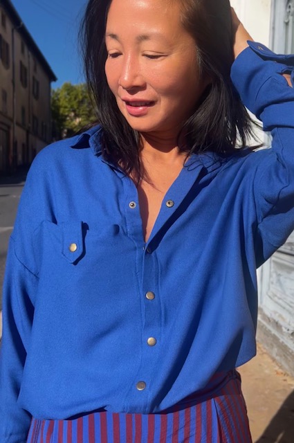 Tissu crêpe viscose bleu klein