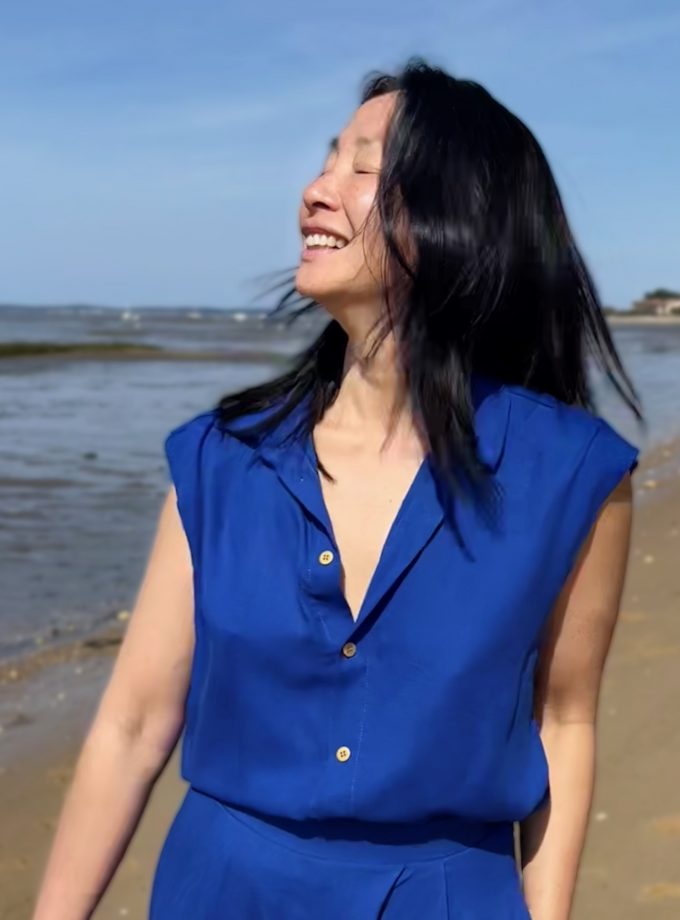 Tissu crêpe viscose bleu klein