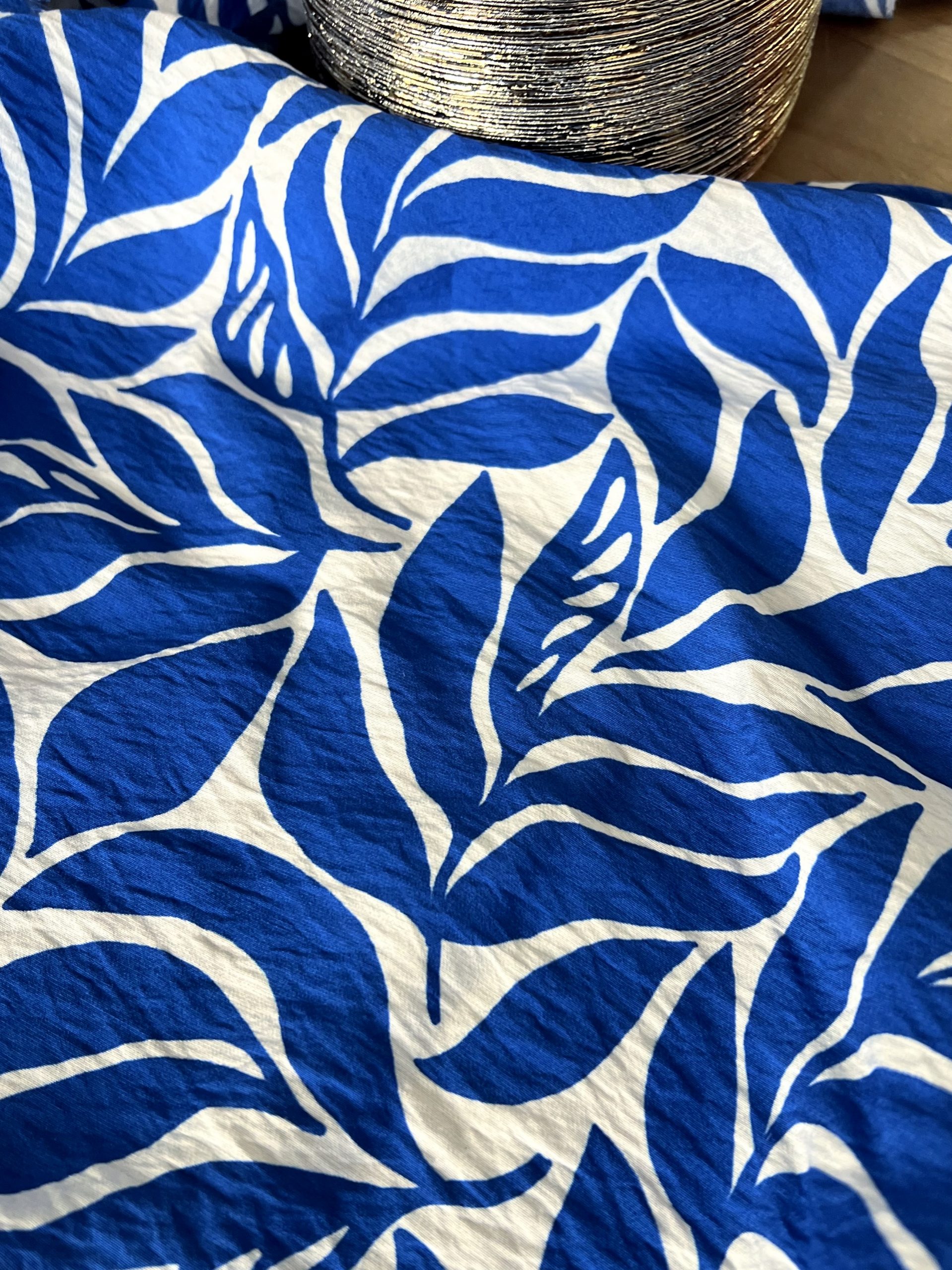 Tissu viscose texturé satiné MAERA - Imprimé en France – Image 12